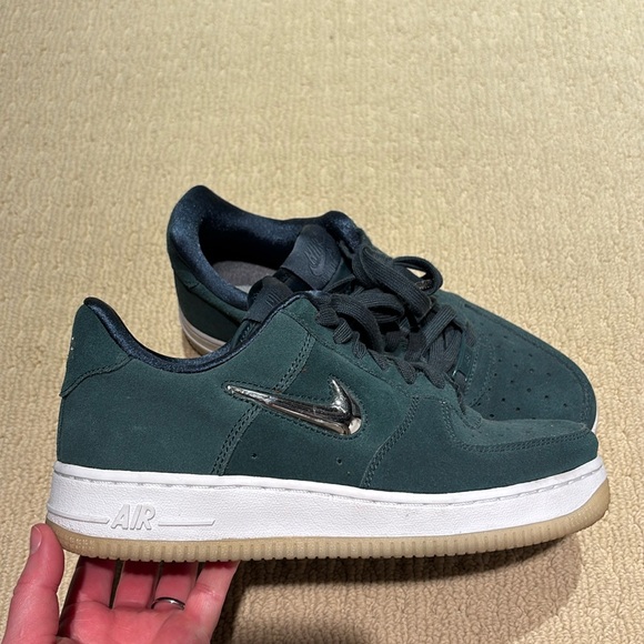 Nike Suede Air Force 1 - Picture 1 of 5